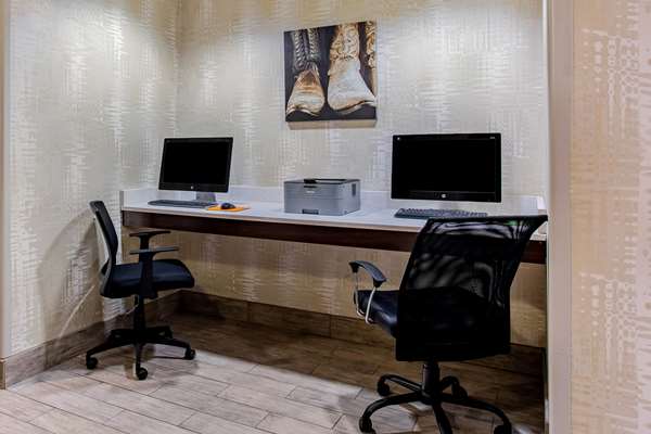 Conference Area - La Quinta Inn & Suites Andrews