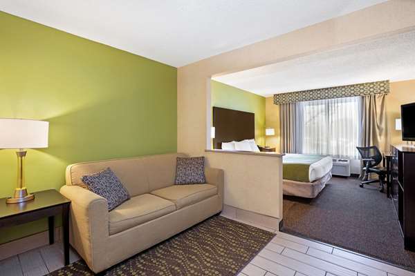 Suite - La Quinta Inn & Suites Airport Boise - I-84, Exit 53