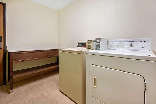 Amenities - La Quinta Inn & Suites Airport Boise - I-84, Exit 53