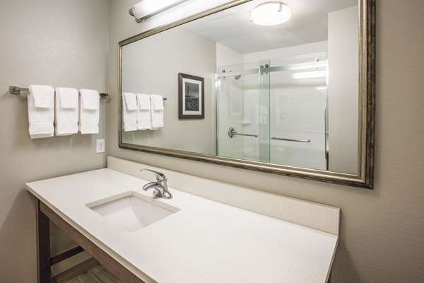 - La Quinta Inn & Suites Duluth