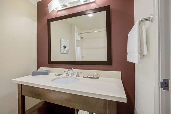  - La Quinta Inn & Suites Portland