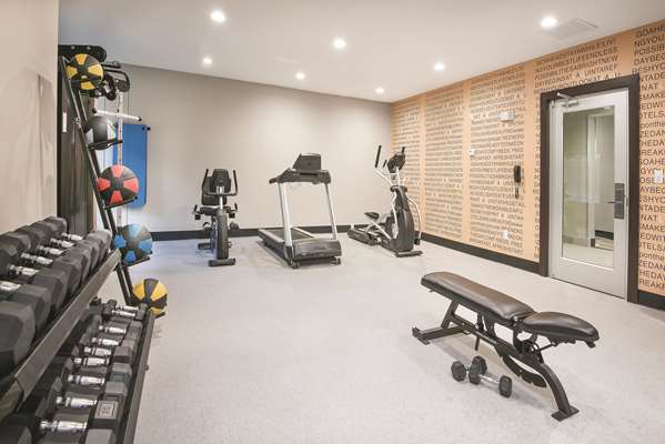 Fitness/ Exercise Room - La Quinta Inn & Suites West Fort Worth - I-30, Exit 7B