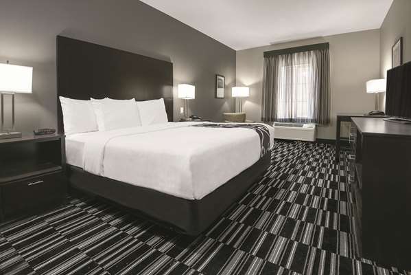  - La Quinta Inn & Suites West Fort Worth - I-30, Exit 7B