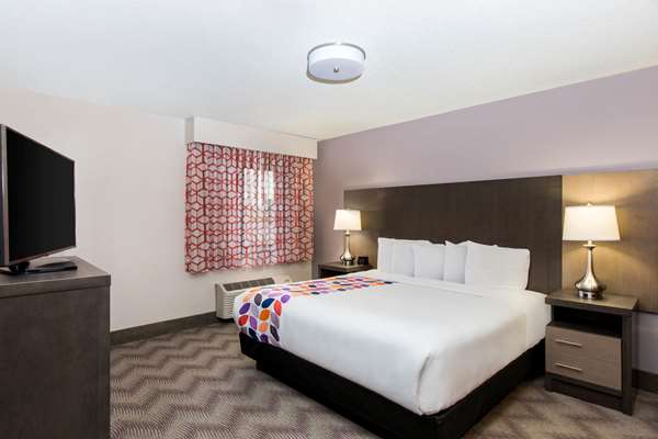 Suite - La Quinta Inn & Suites Goodlettsville - I-65, Exit 97