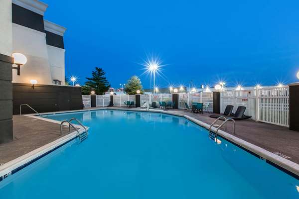 Pool - La Quinta Inn & Suites Goodlettsville - I-65, Exit 97