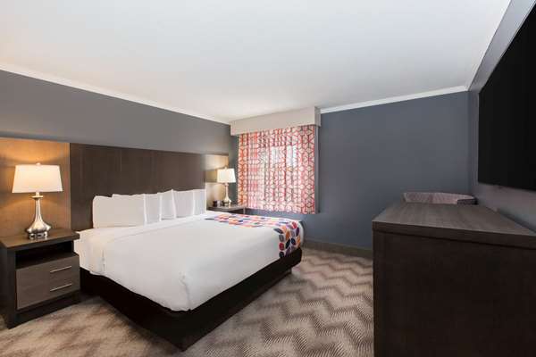 Suite - La Quinta Inn & Suites Goodlettsville - I-65, Exit 97