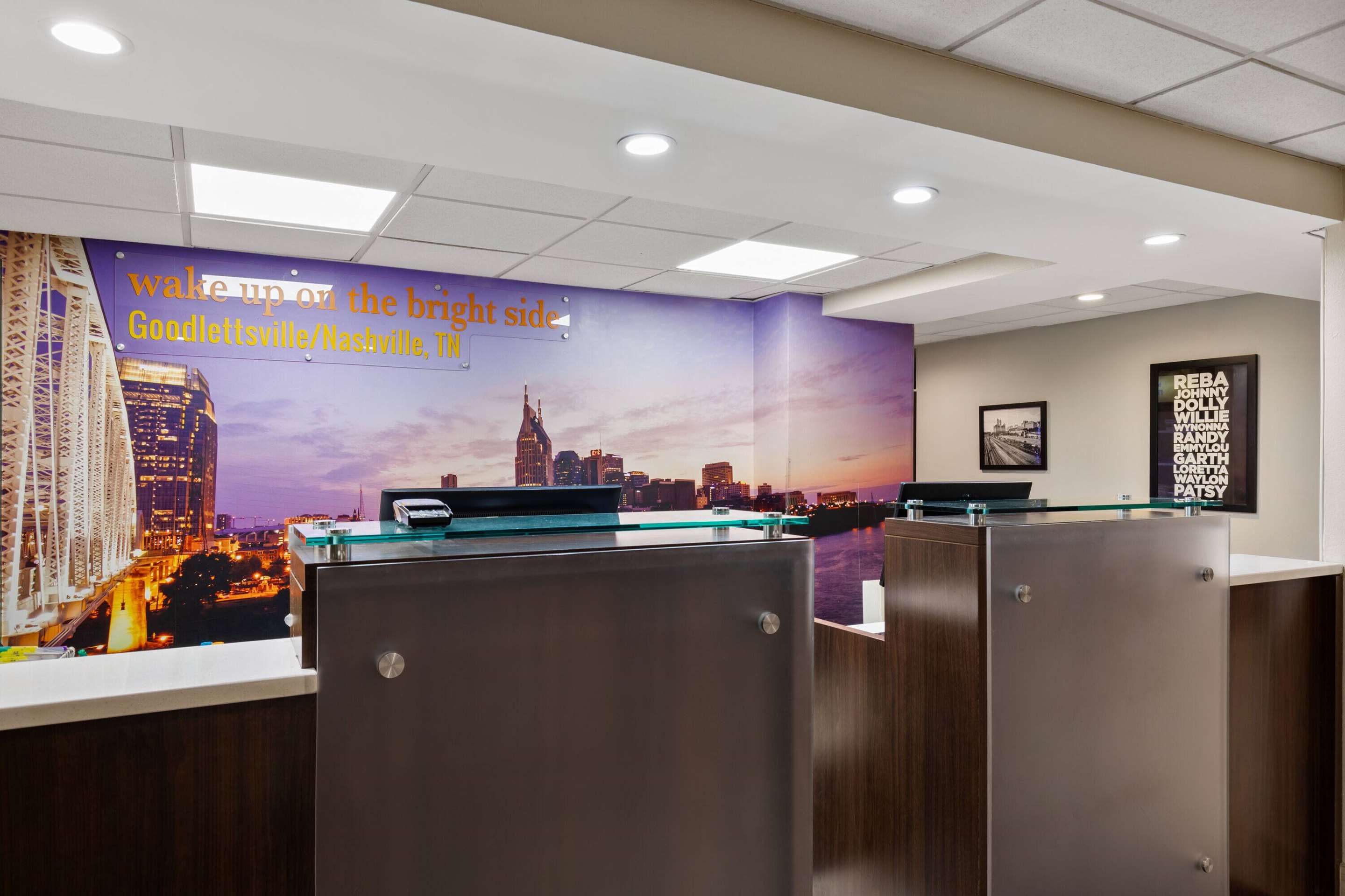 Reception | La Quinta Inn & Suites by Wyndham Goodlettsville - Nashville