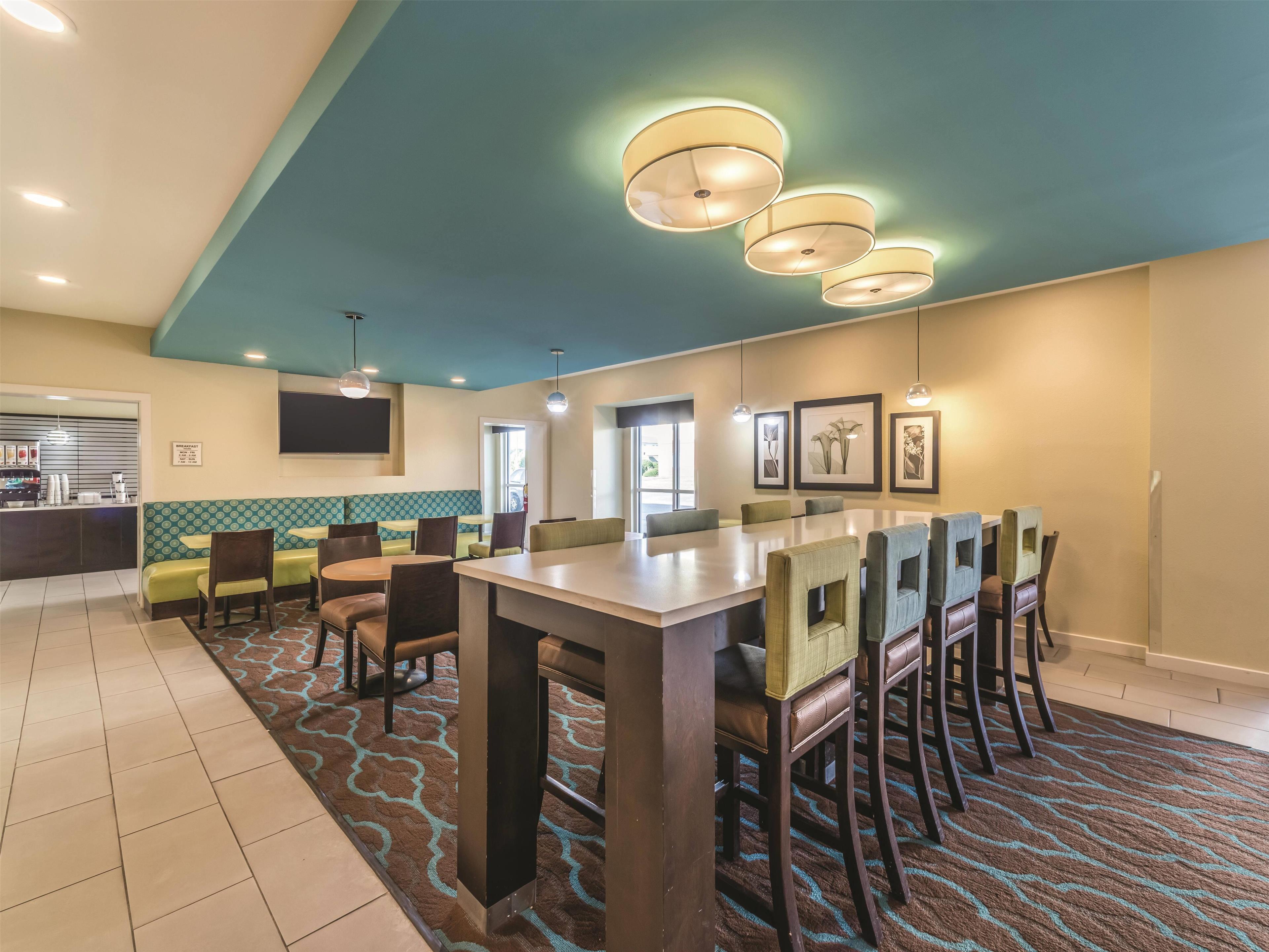 Property amenity | La Quinta Inn & Suites by Wyndham Collinsville - St. Louis
