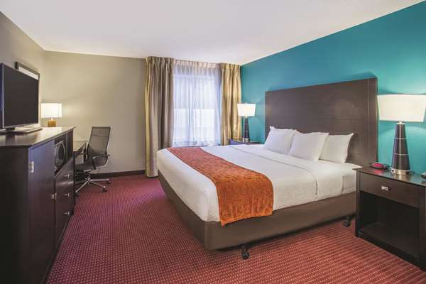  - La Quinta Inn & Suites O'Fallon - I-64, Exit 14