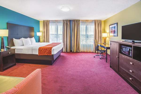  - La Quinta Inn & Suites O'Fallon - I-64, Exit 14