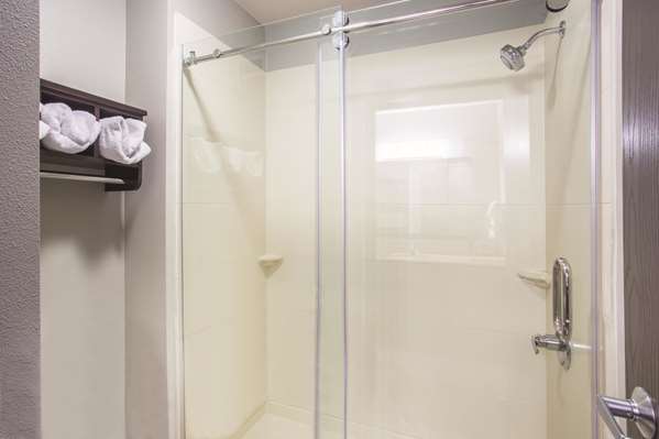  - La Quinta Inn & Suites O'Fallon - I-64, Exit 14