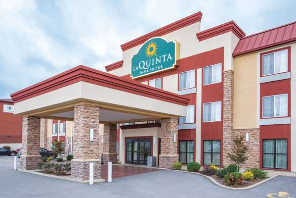 Exterior view - La Quinta Inn & Suites O'Fallon - I-64, Exit 14