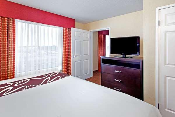 Suite - La Quinta Inn & Suites Warner Robins