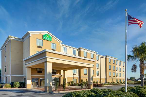 Exterior view - La Quinta Inn & Suites Warner Robins