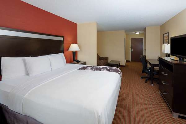 Suite - La Quinta Inn & Suites Warner Robins