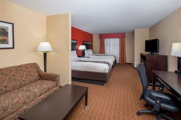 Suite - La Quinta Inn & Suites Warner Robins