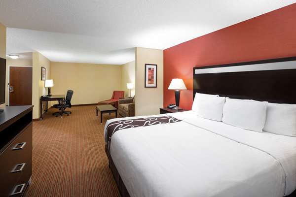 Suite - La Quinta Inn & Suites Warner Robins