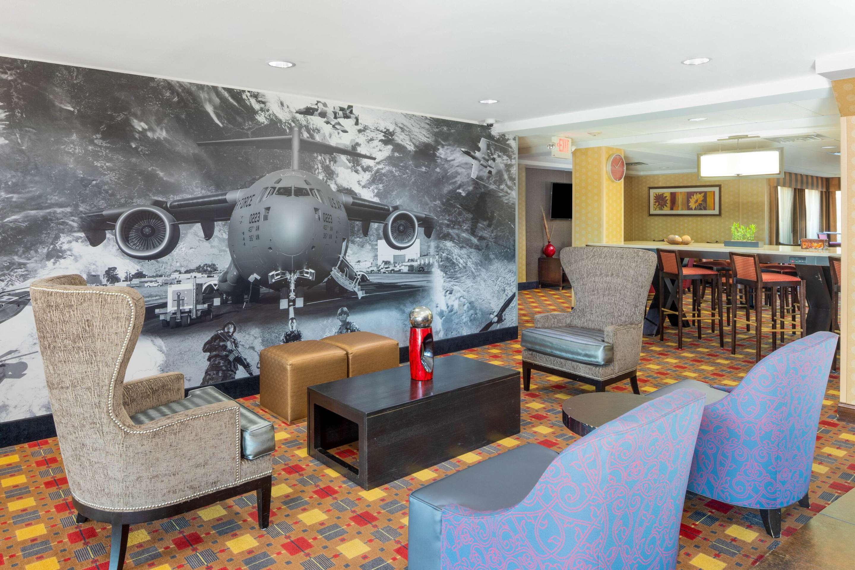 Lobby | La Quinta Inn & Suites by Wyndham Warner Robins - Robins AFB