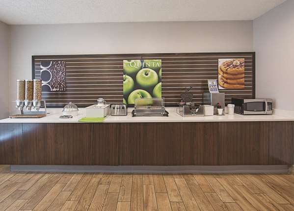  - La Quinta Inn & Suites Central Point - I-5, Exit 33