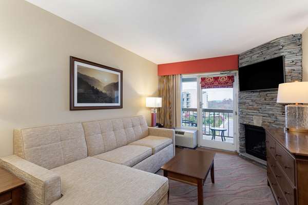 Suite - La Quinta Inn & Suites Pigeon Forge