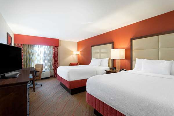  - La Quinta Inn & Suites Pigeon Forge