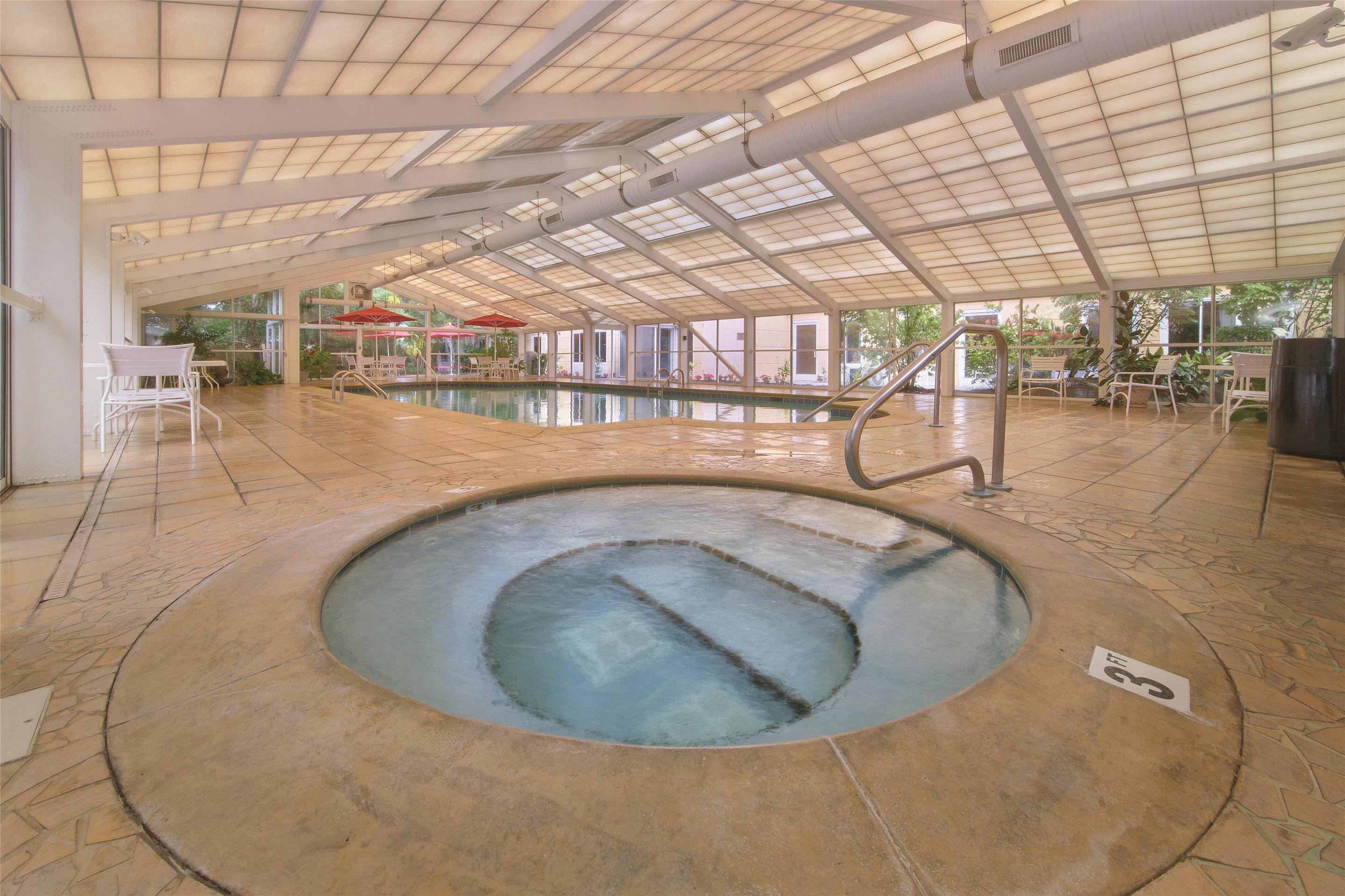 Pool | La Quinta Inn & Suites by Wyndham Pigeon Forge