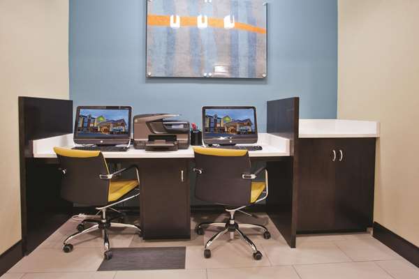 Conference Area - La Quinta Inn & Suites Oxford - I-20, Exit 188