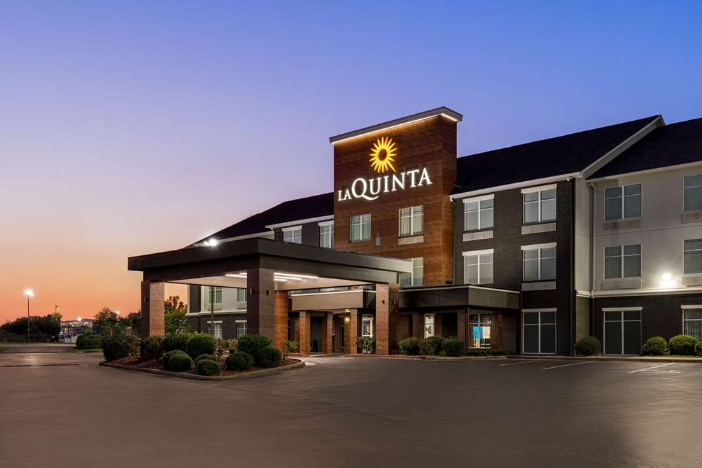 La Quinta Inn & Suites Anniston