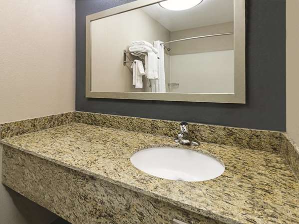  - La Quinta Inn & Suites Glendive