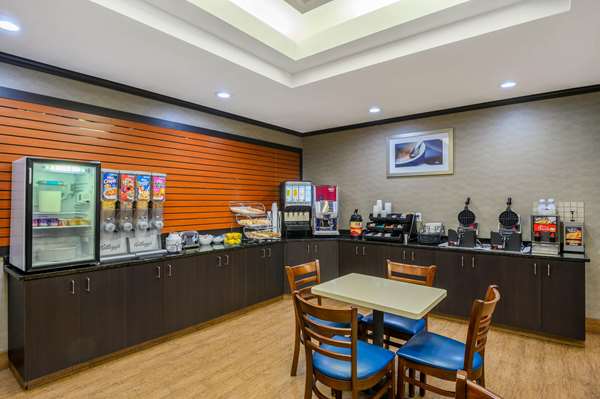  - La Quinta Inn & Suites Glendive
