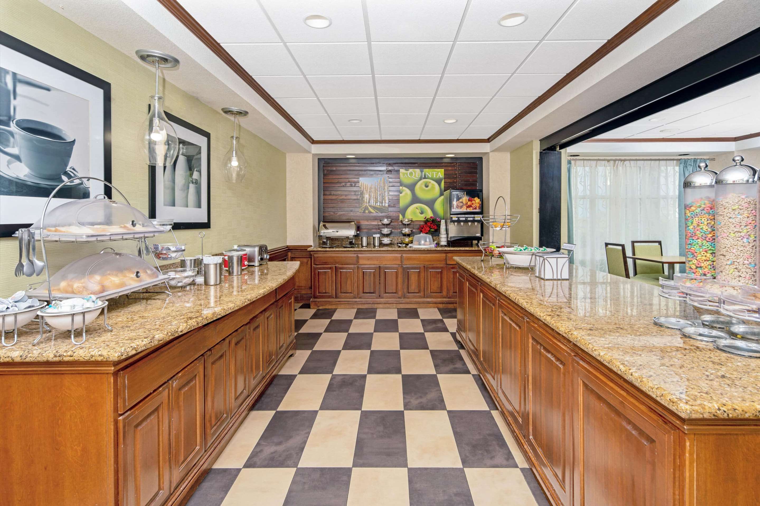Property amenity | La Quinta Inn & Suites by Wyndham Corpus Christi-N Padre Isl