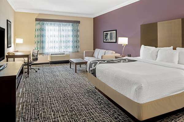 Suite - La Quinta Inn & Suites North Padre Island Corpus Christi