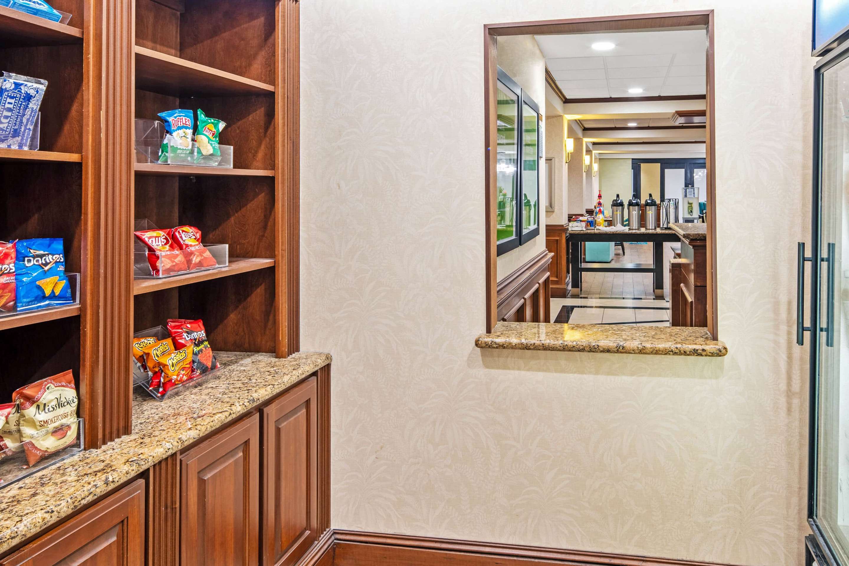 Property amenity | La Quinta Inn & Suites by Wyndham Corpus Christi-N Padre Isl