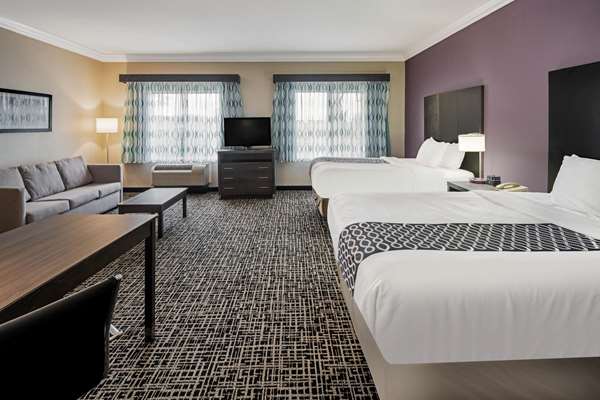 Suite - La Quinta Inn & Suites North Padre Island Corpus Christi