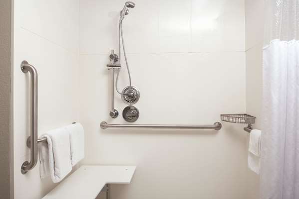  - La Quinta Inn & Suites Fairfield