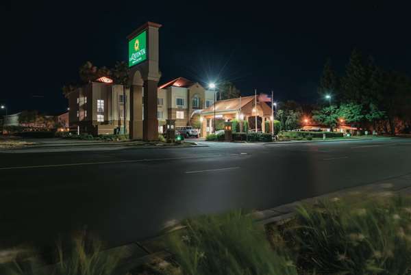 Exterior view - La Quinta Inn & Suites Fairfield