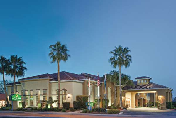 Exterior view - La Quinta Inns & Suites Los Banos