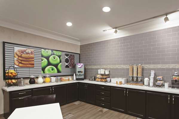  - La Quinta Inns & Suites Los Banos