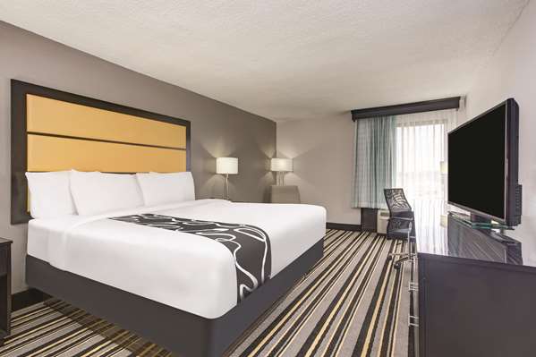  - La Quinta Inn & Suites North Jackson - I-55, Exits 102 & 102B