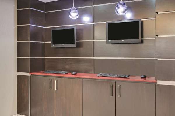 Conference Area - La Quinta Inn & Suites North Jackson - I-55, Exits 102 & 102B