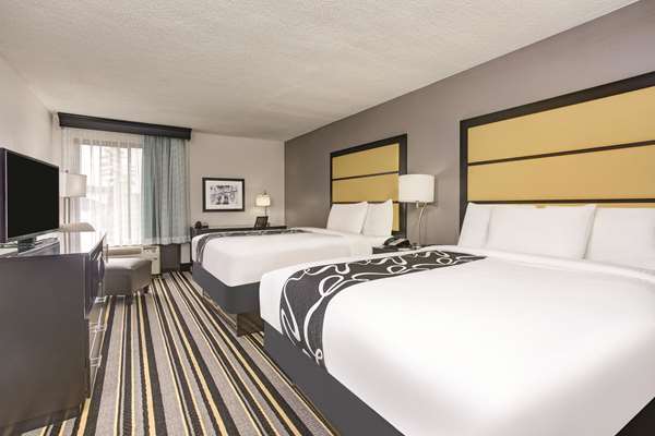  - La Quinta Inn & Suites North Jackson - I-55, Exits 102 & 102B