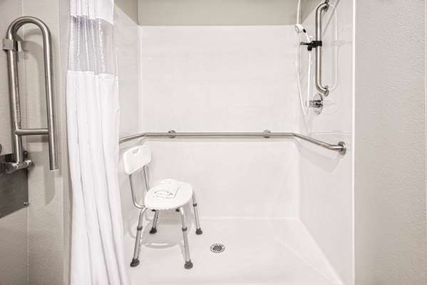  - La Quinta Inn & Suites Sienna Tower Odessa North