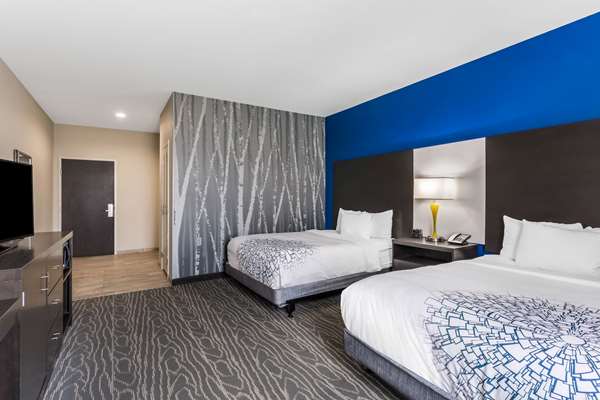  - La Quinta Inn & Suites Sienna Tower Odessa North