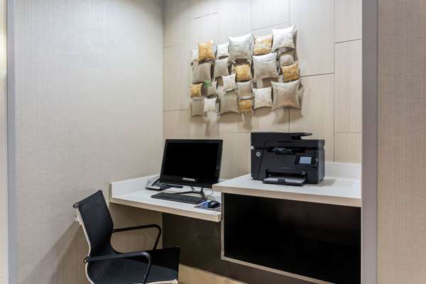 Conference Area - La Quinta Inn & Suites Sienna Tower Odessa North