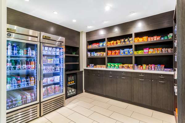  - La Quinta Inn & Suites Sienna Tower Odessa North