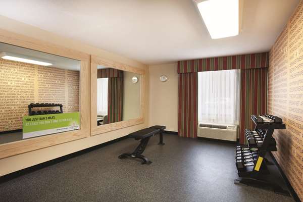 Fitness/ Exercise Room - La Quinta Inn & Suites Historic Area Williamsburg
