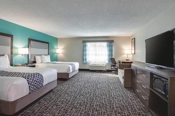 - La Quinta Inn & Suites Batavia - I-90, Exit 48