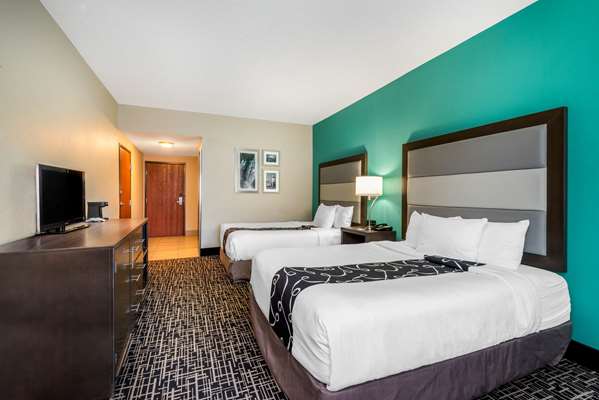  - La Quinta Inn & Suites Batavia - I-90, Exit 48