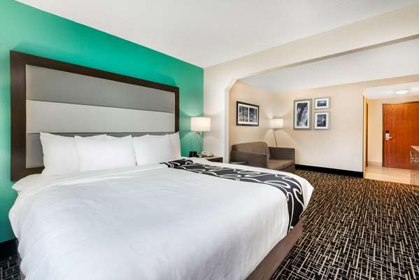 Suite - La Quinta Inn & Suites Batavia - I-90, Exit 48