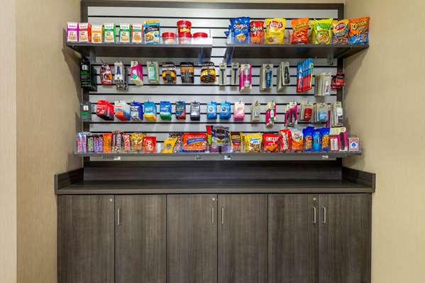  - La Quinta Inn & Suites Batavia - I-90, Exit 48